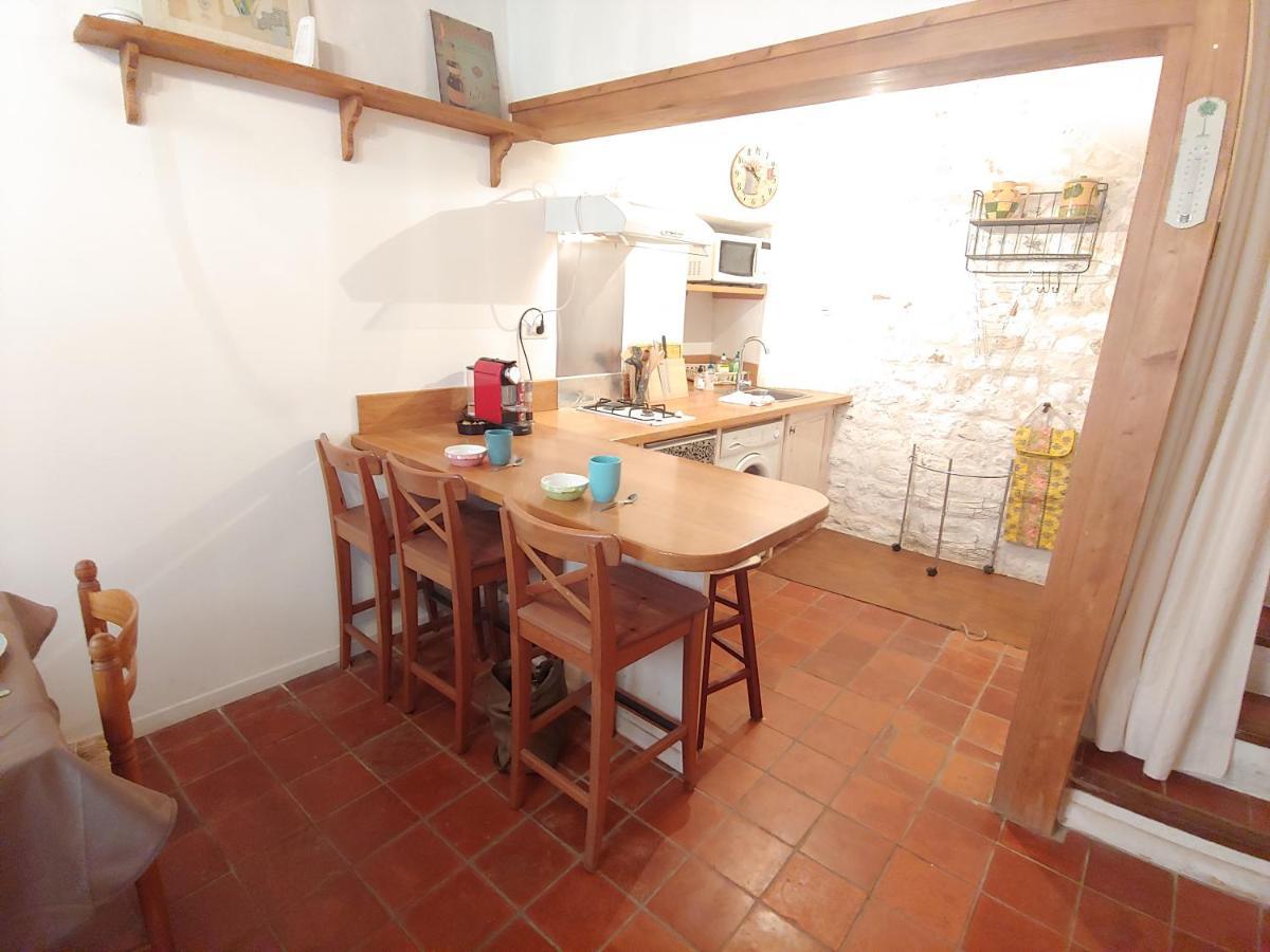 Charmante maison arlésienne à l'ombre des Arènes, de 2 à 5p Exterior foto