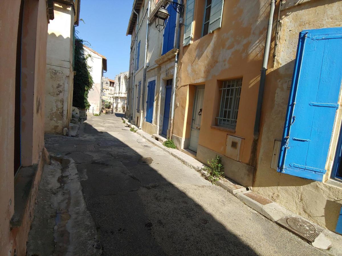 Charmante maison arlésienne à l'ombre des Arènes, de 2 à 5p Exterior foto